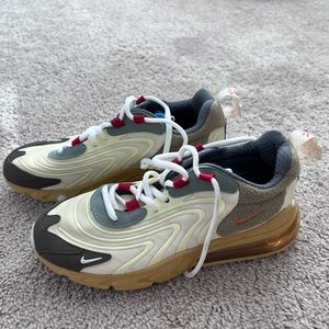 Travis Scott Nike cactus air max 270 size 6